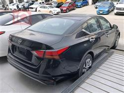 نيسان ألتيما